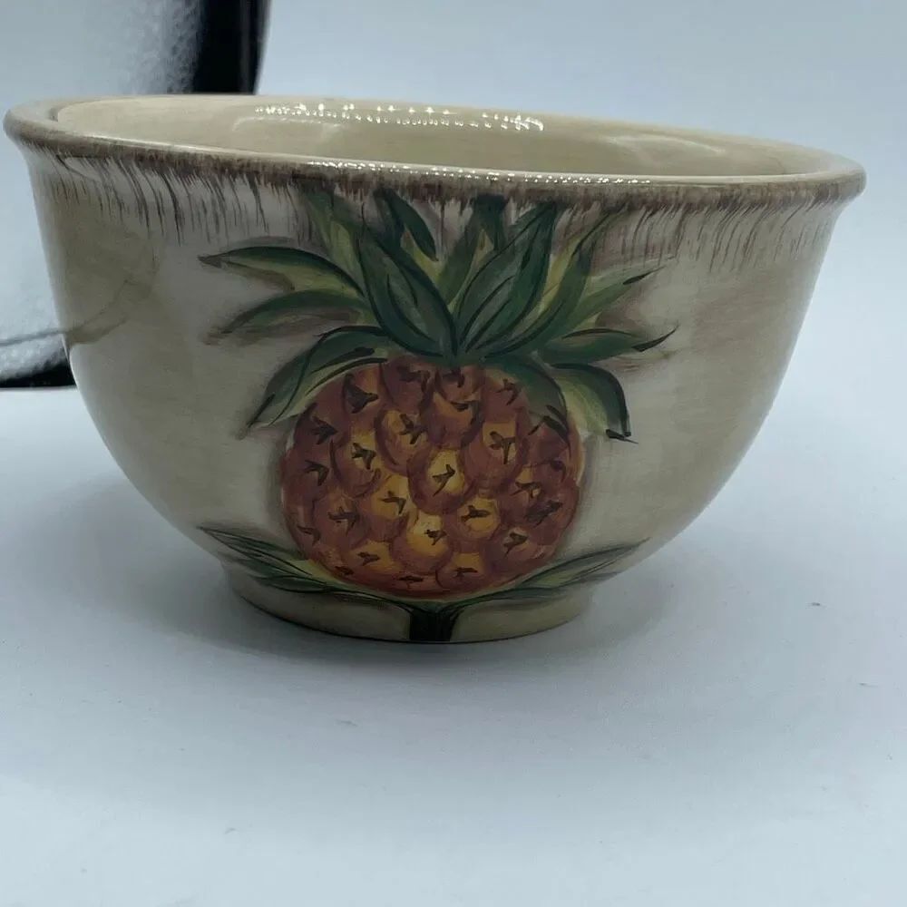 Tabletops Unlimited Tropical Pineapple 6” small serving bowl.